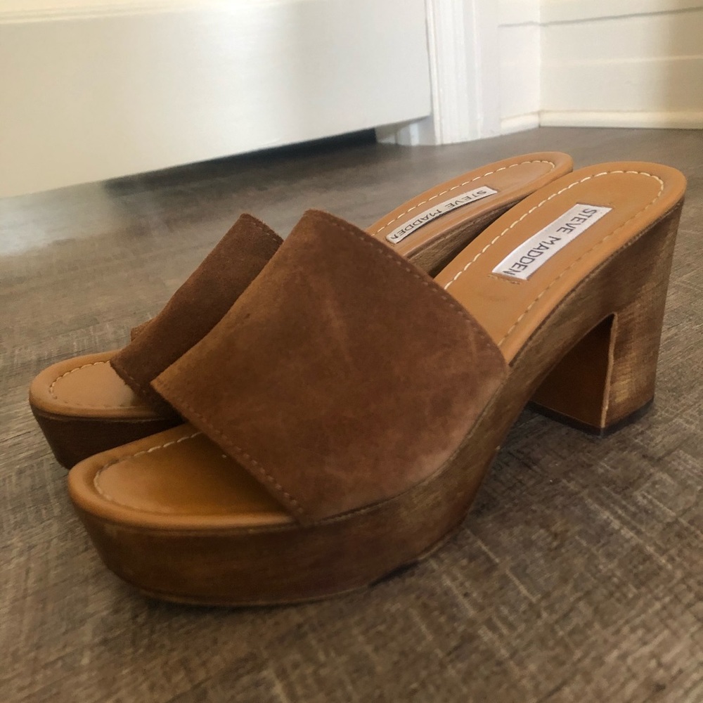 Steve Madden suede heels